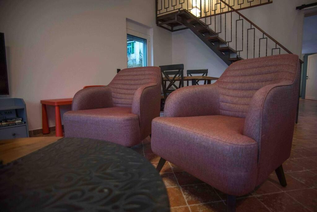Modern Waterfront 3-Bed Apartment Donja Kostanjica Ngoại thất bức ảnh